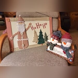 Set of 2 Christmas Wall Hangings- Super Cute